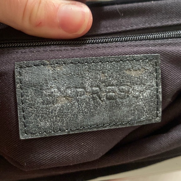 Express Y2K mesh evening clutch in black. - Picture 6 of 12